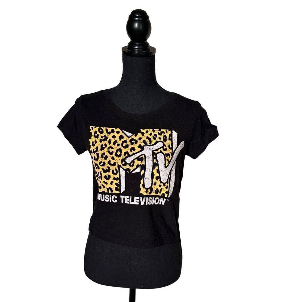 MTV Music Television Short Sleeve Graphic Crop Tee Size Medium